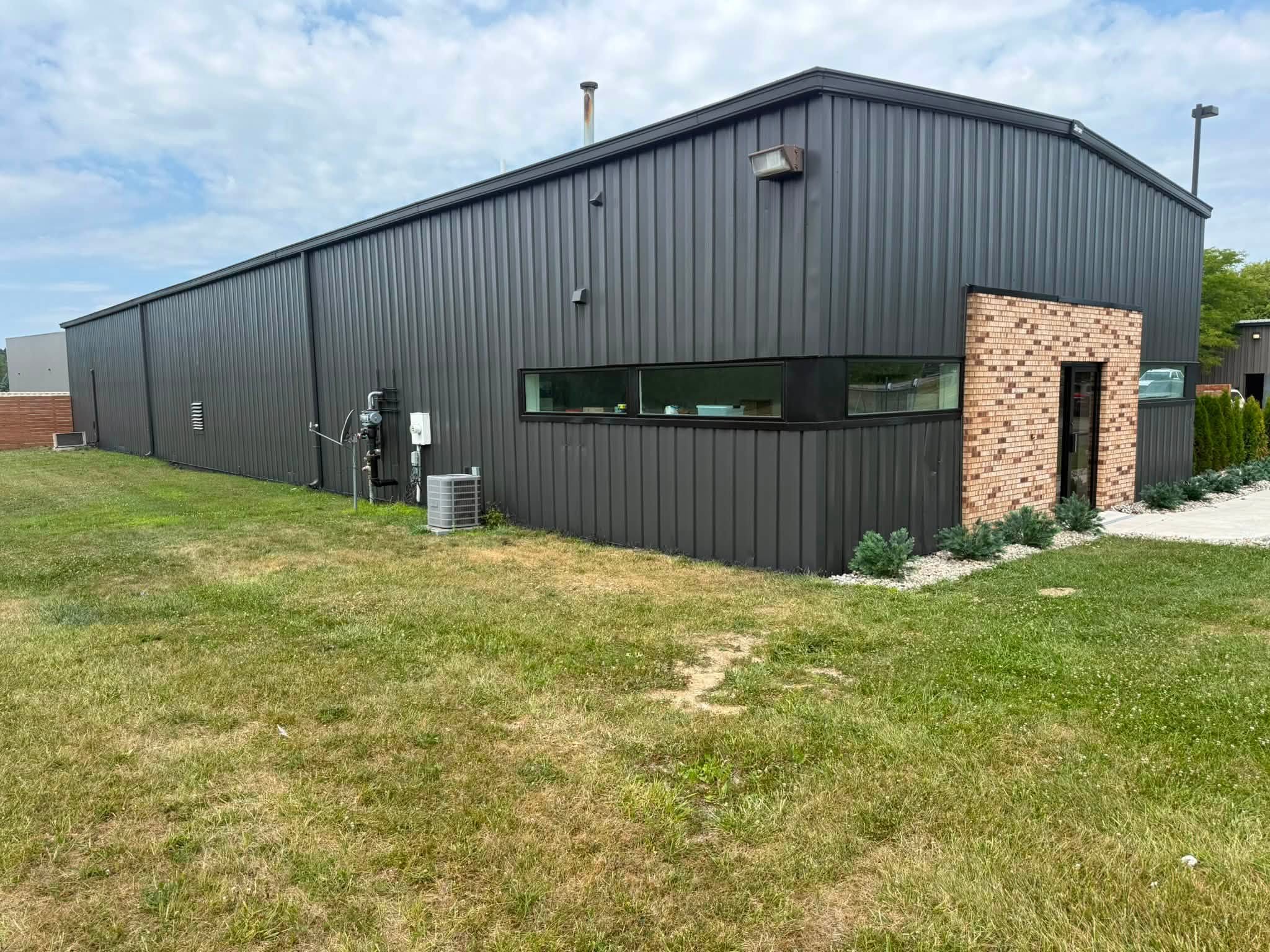 Flint area commercial building